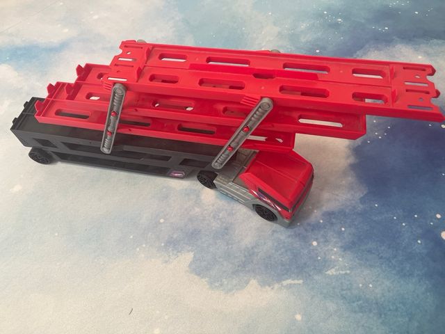 Camión Hot Wheels +60 Coches