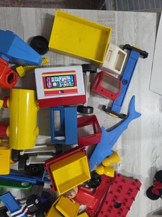 Un sacco di vecchi giocattoli