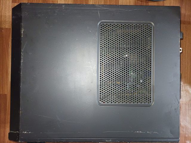 PC Gateway DT series - Intel P8 computer desktop