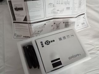 Proyector LED UC40 - Blanco/Negro