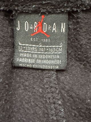 Pantalones Jordan negros niño L