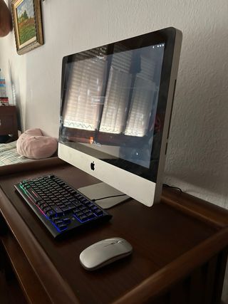 iMac 21,5" Apple Plata 2011
Sistema Ubuntu linux