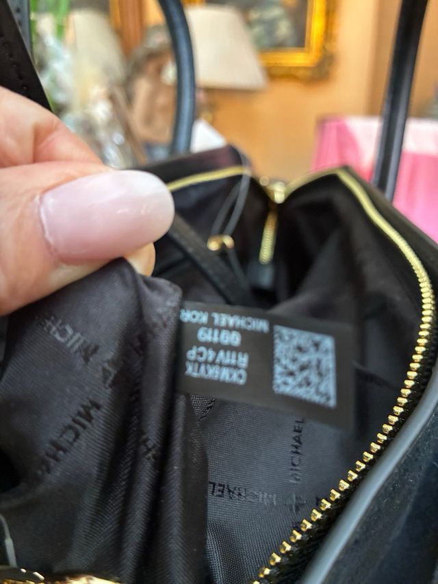 Bolso Michael Kors - Negro de piel y ante. autenti