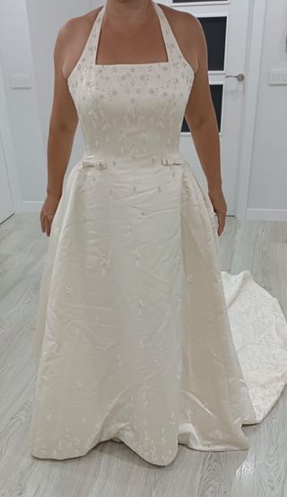 Precioso vestido de alta costura