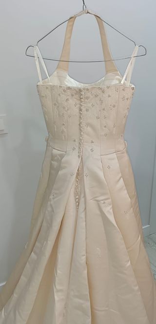 Precioso vestido de alta costura