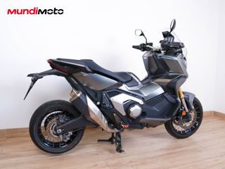 HONDA X-ADV 