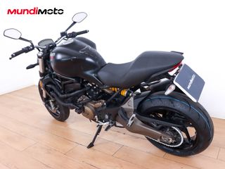 DUCATI MONSTER 821