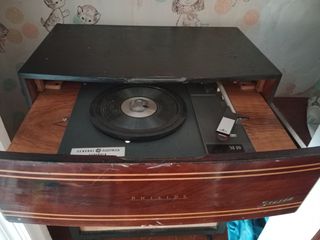 Tocadiscos antiguo Philips