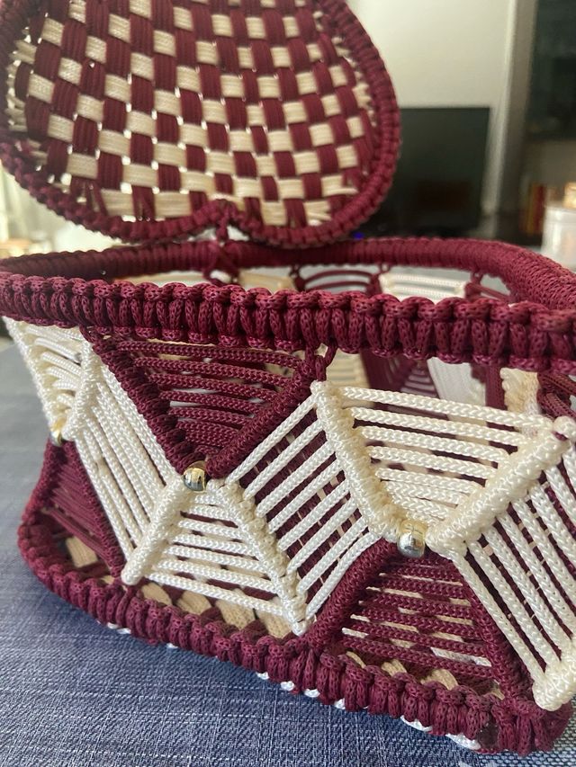 Caja costurero tejida a mano