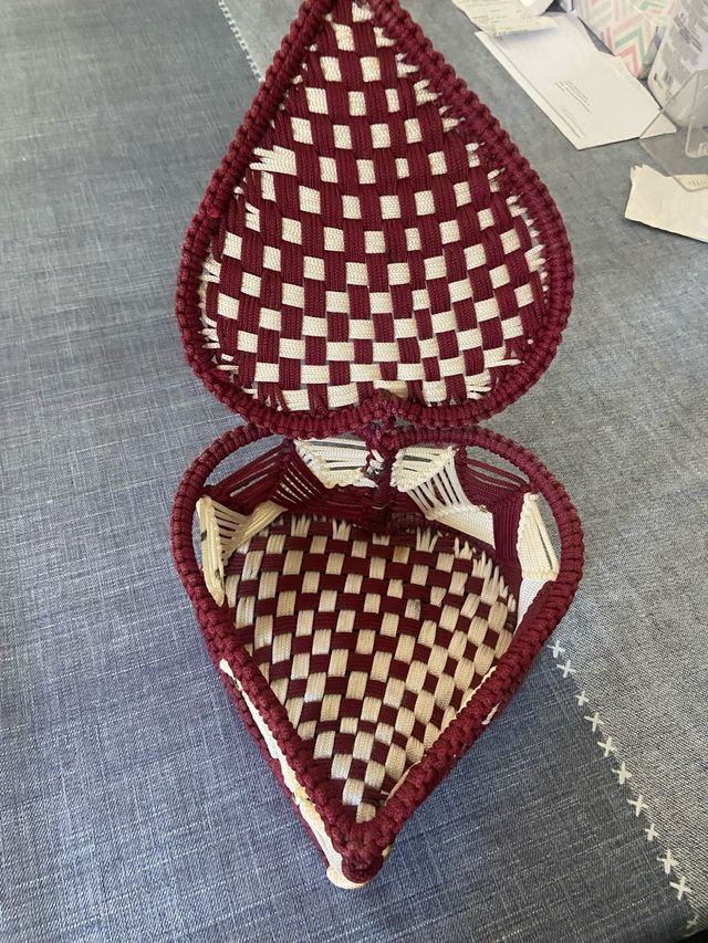 Caja costurero tejida a mano