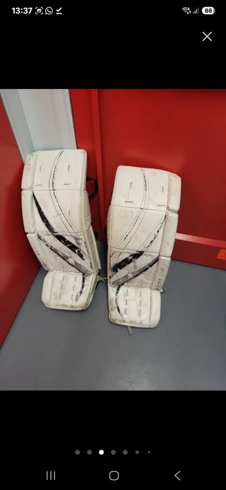 Equipo de portero de hockey sobre hielo