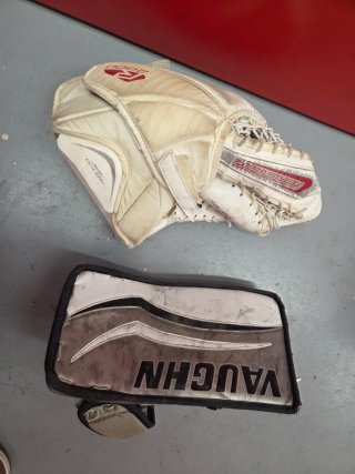 Equipo de portero de hockey sobre hielo