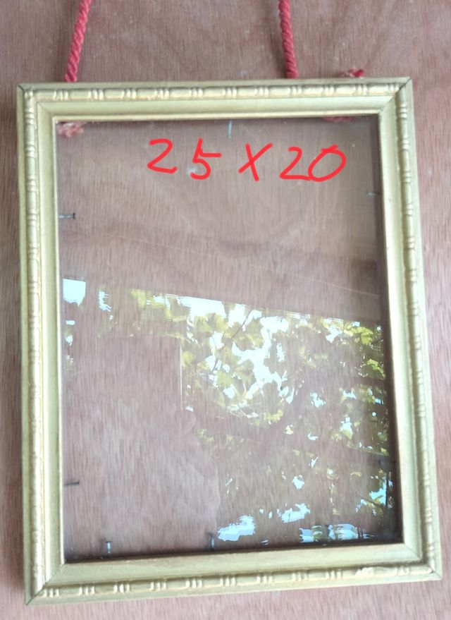 Marco vintage dorado 25x20cm