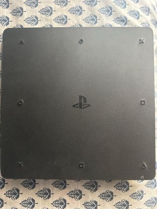 PS4 (PlayStation 4) Slim 1TB - FIFA 19