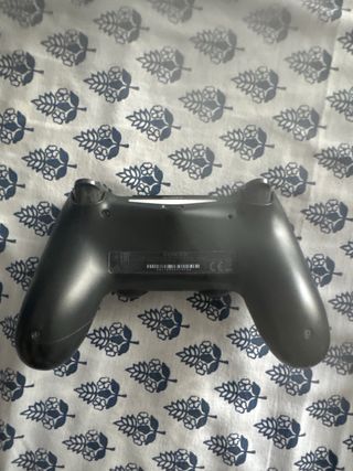 PS4 (PlayStation 4) Slim 1TB - FIFA 19