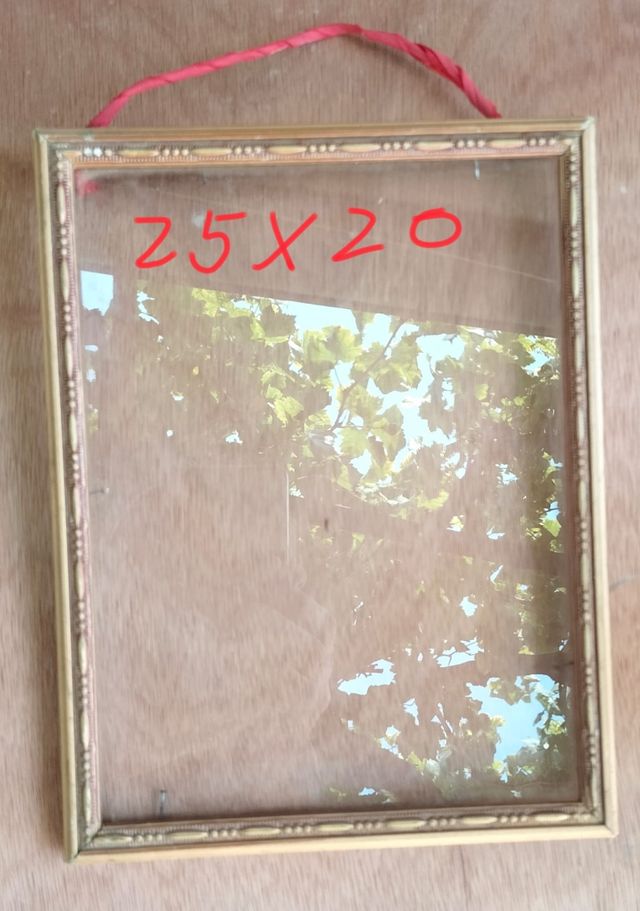 Marco vintage 25x20cm dorado
