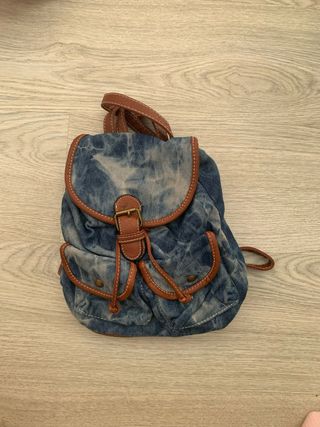 Mochila vaquera azul y marrón