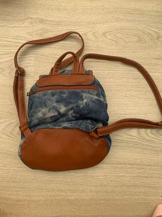 Mochila vaquera azul y marrón