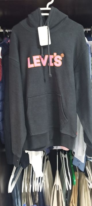 Sudadera Levis negra con capucha