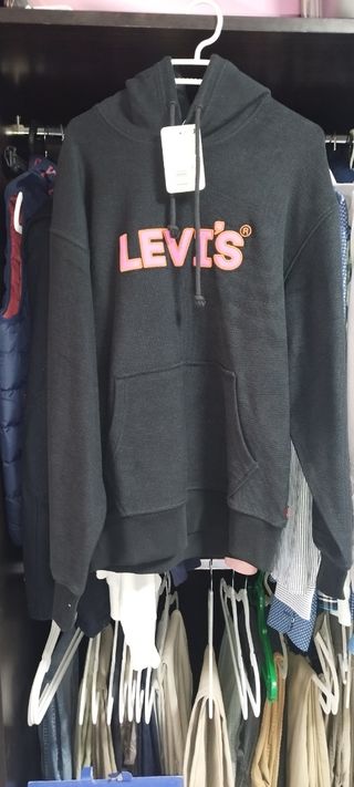 Sudadera Levis negra con capucha