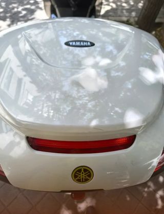 Baúl Yamaha 46L - Top Case Givi