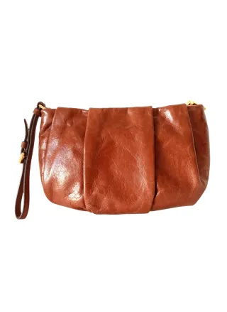 Clutch Prada marrón