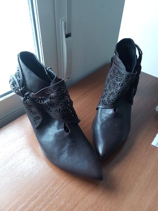 Botines marrones elegantes