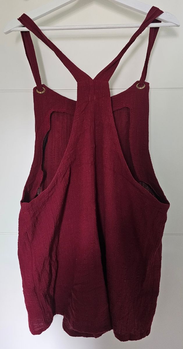 Mono corto granate SHEIN - Talla L