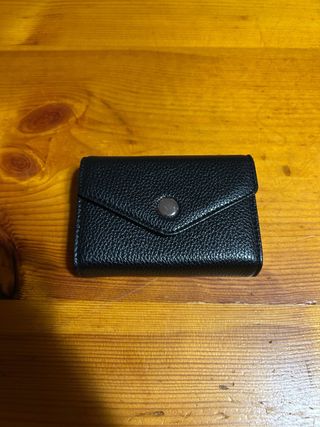 Portafoglio nero compatto