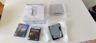 Lector juegos PS5 + God of War + Spider-Man
