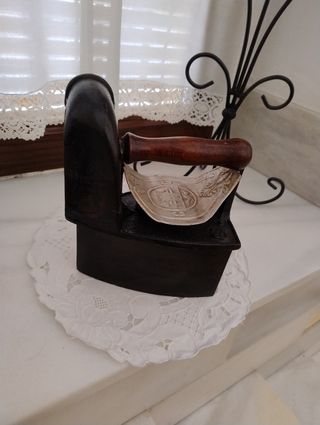 Plancha antigua de forja