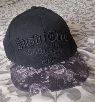 Gorra Inside Creek negra y gris - nueva