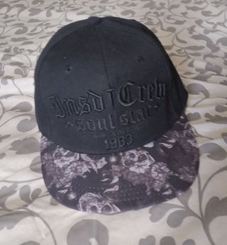 Gorra Inside Creek negra y gris - nueva
