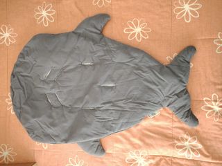 Saco de dormir para bebés de tiburón babybites 
