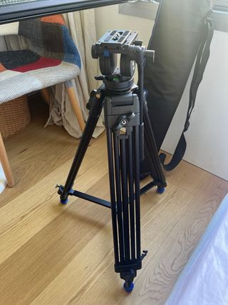 Trípode Benro - Cámara