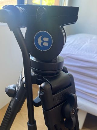 Trípode Benro - Cámara