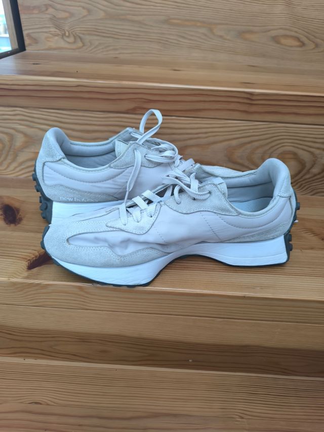 Zapatillas New Balance 327 Beige