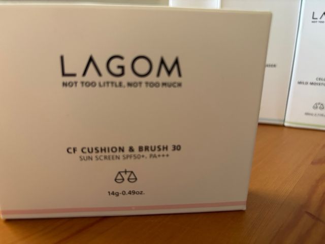 Borsa da toilette LAGOM bianca e nera