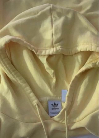 Sudadera Adidas amarilla con capucha