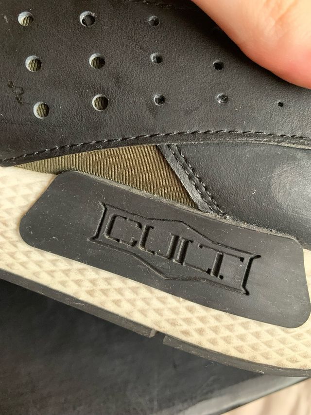 Scarpe sportive Cult