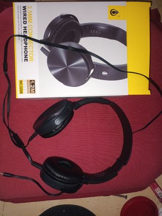 Audífonos con cable NC3208