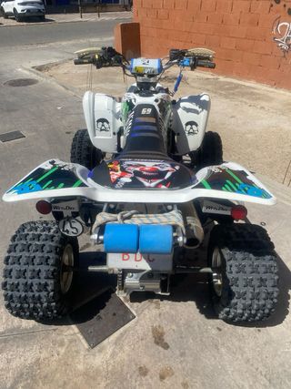 Quad Suzuki LTZ 400 - Monster Energy