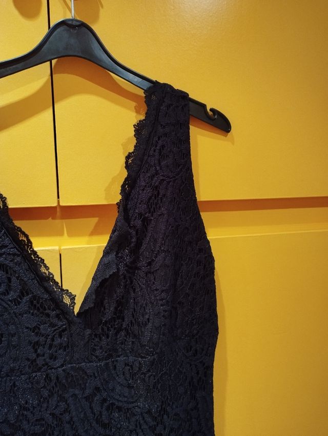 Vestido gala negro encaje