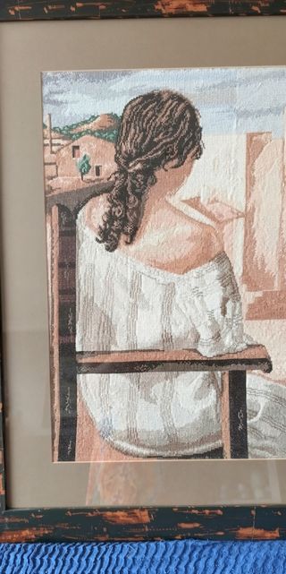 Cuadro bordado: DALÍ. Medidas: 75x 58