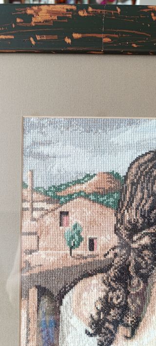 Cuadro bordado: DALÍ. Medidas: 75x 58