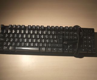 Tastiera da gioco LED RGB nera