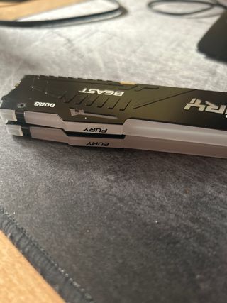 Kingston Fury Beast DDR5 16GB RAM
TIENE RGB