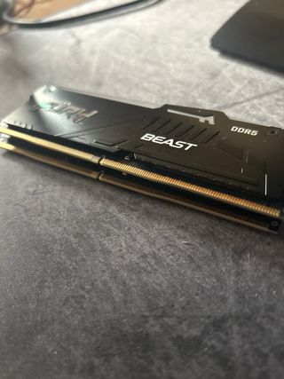 Kingston Fury Beast DDR5 16GB RAM
TIENE RGB