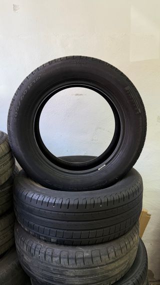 Neumáticos 205/60 R16 usados. 2 neumáticos