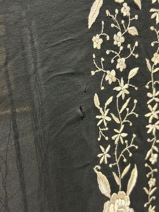 Antiguo mantón de Manila Rosas